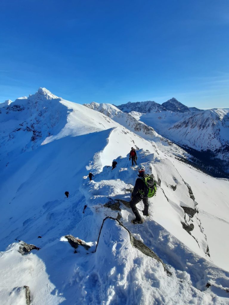 winter mountaineering course