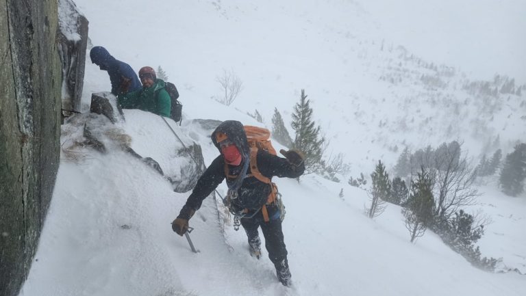 winter mountaineering course