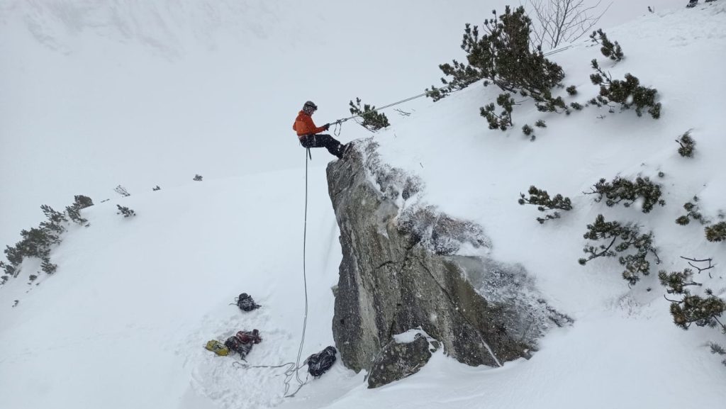 winter mountaineering course